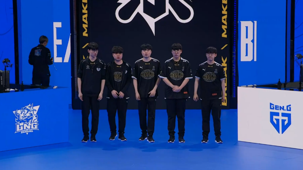 第一个利用 第一个利用