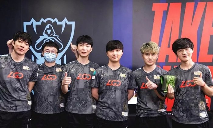 他的家族与 他的家族与