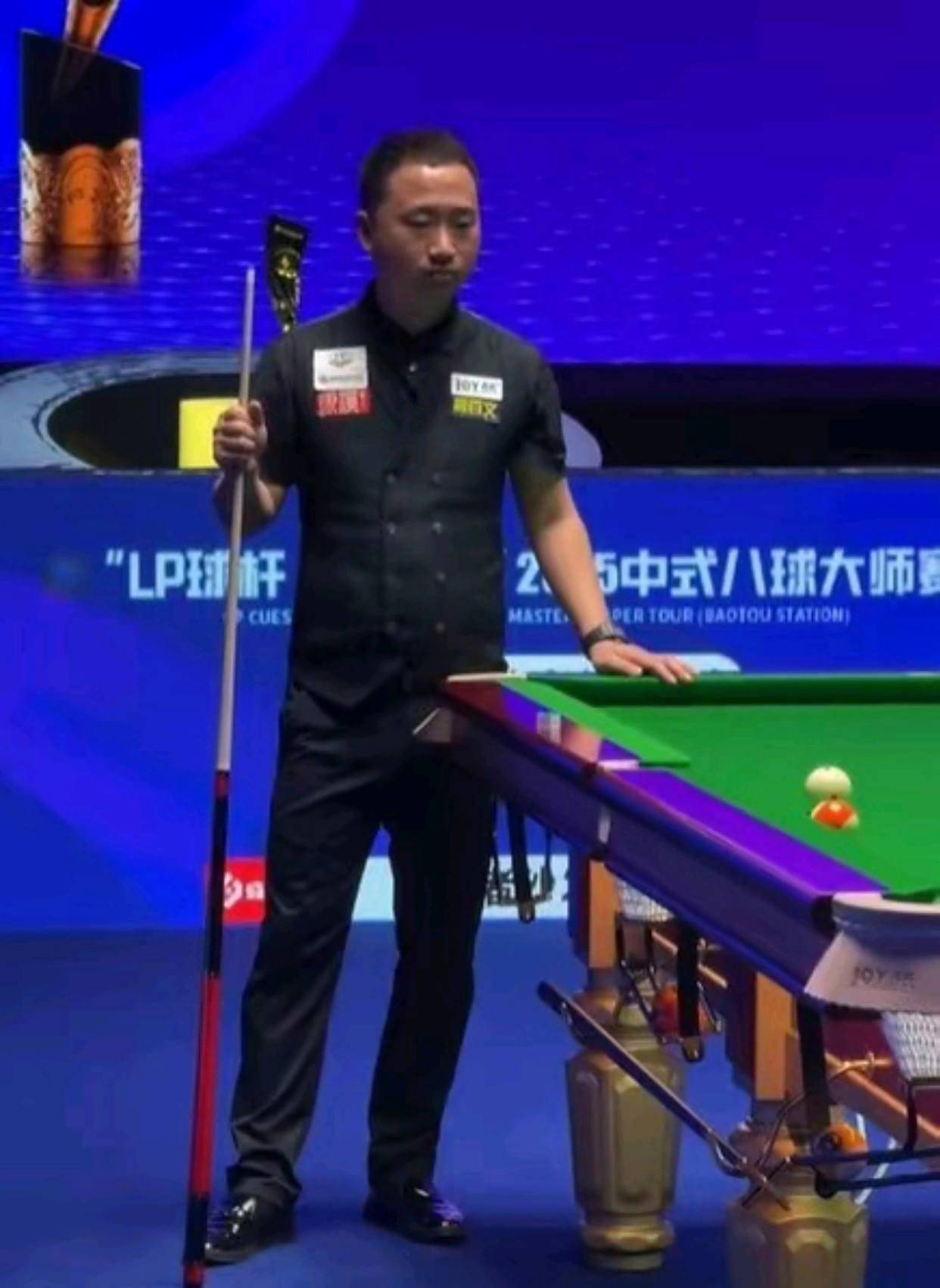 球而闻名 球而闻名